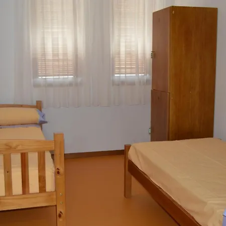 Auberge de jeunesse Ecoalbergue La Mola *