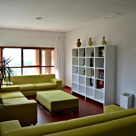 Ecoalbergue La Mola * Novelda