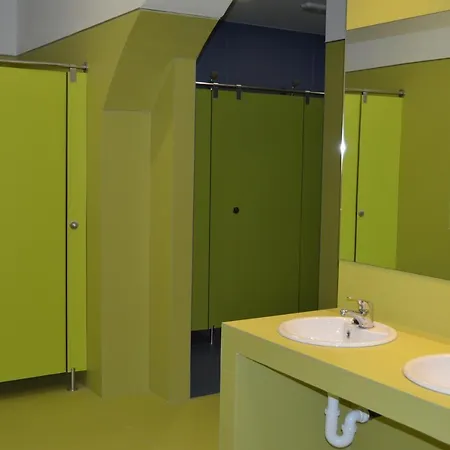 Ecoalbergue La Mola Hostel *